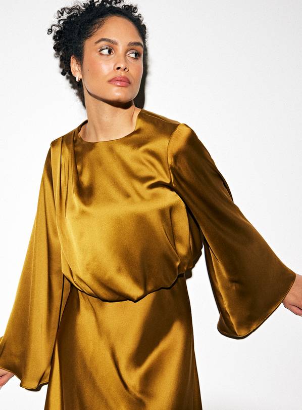 Olive Satin Bubble Hem Co-ord Top 22